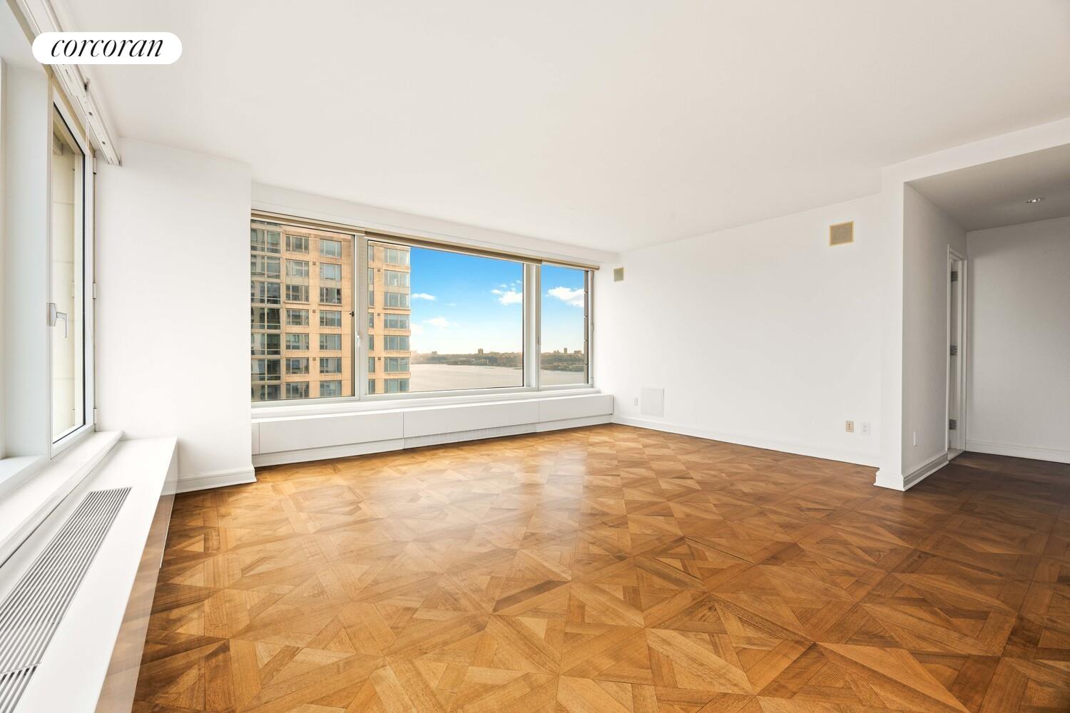 240 RIVERSIDE Boulevard 23AC