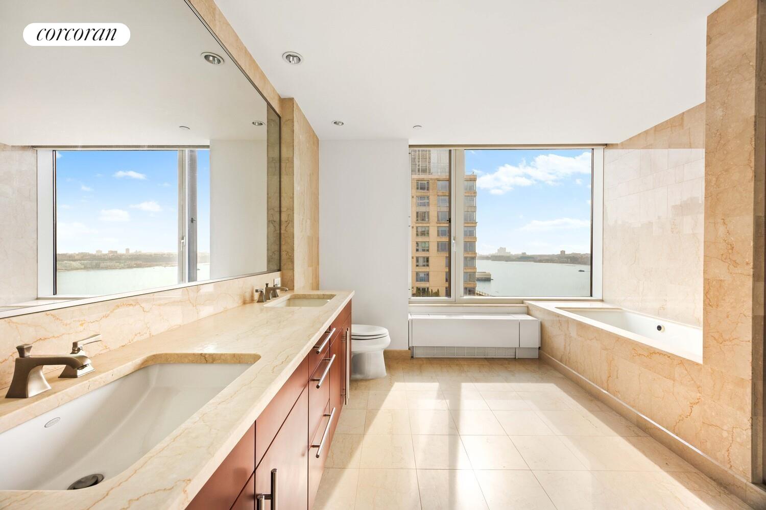 240 RIVERSIDE Boulevard 23AC