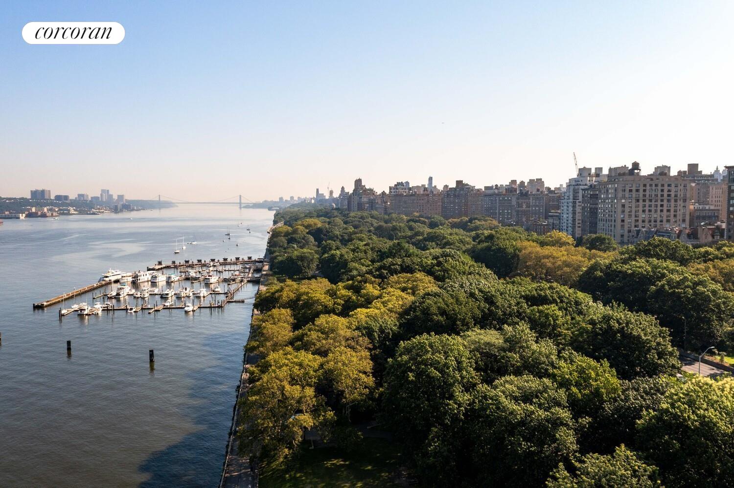 240 RIVERSIDE Boulevard 23AC