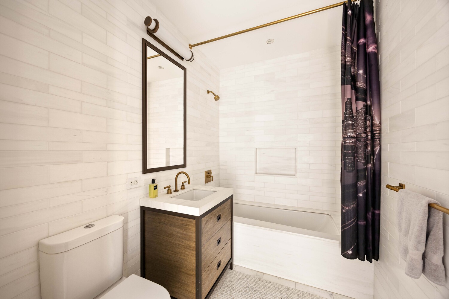 443 GREENWICH Street 5B