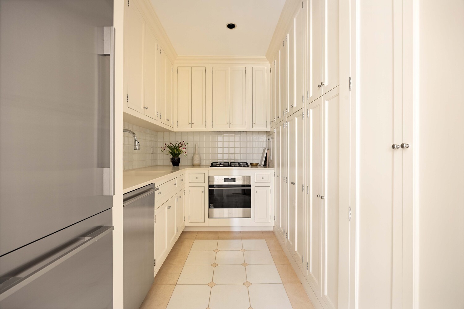 525 PARK Avenue 6B