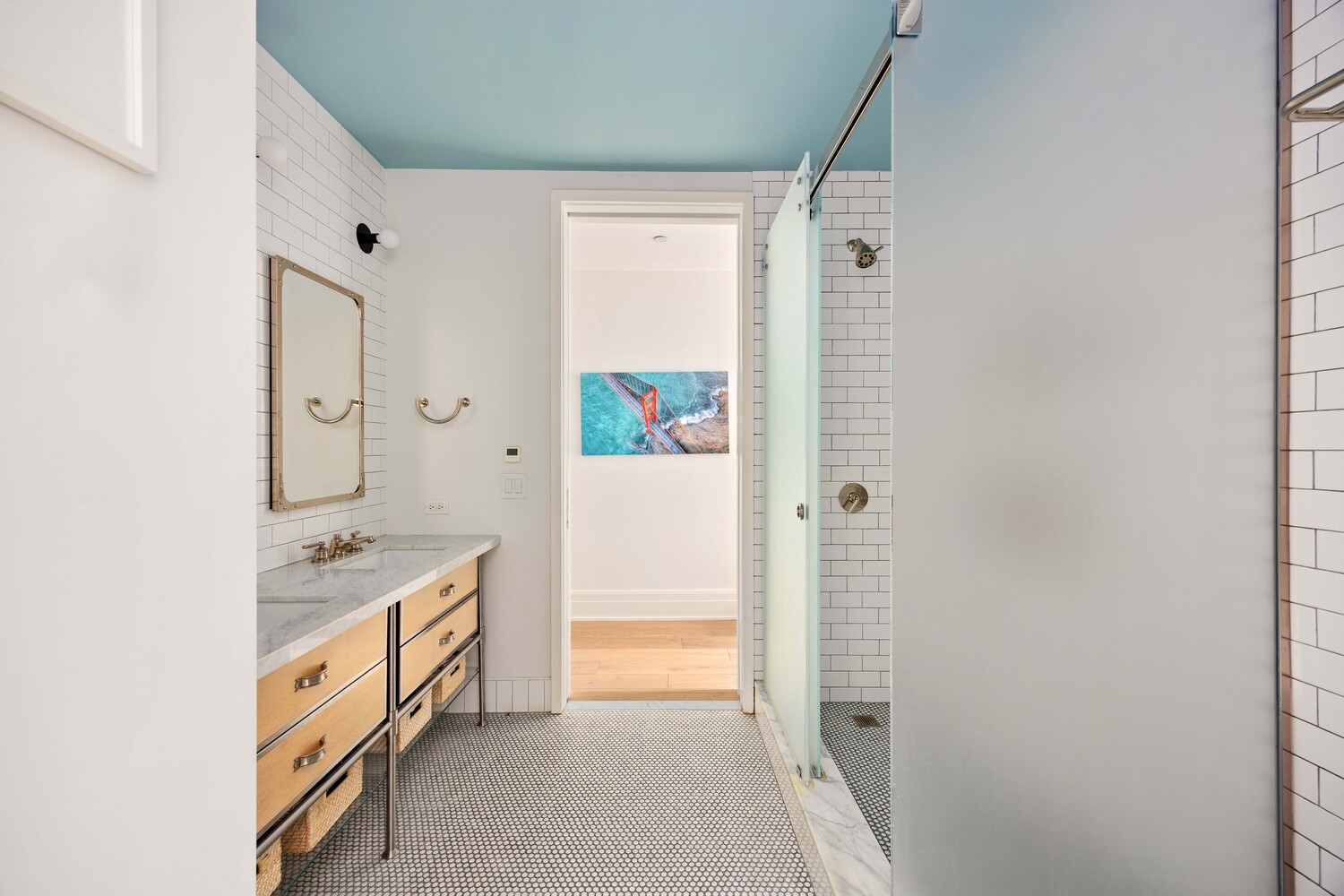 87 LEONARD Street 2