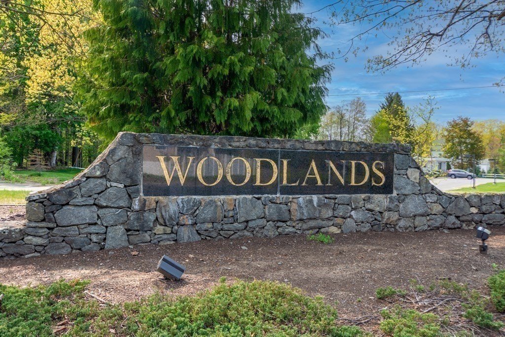 2305 Briarwood Vlg # 2305