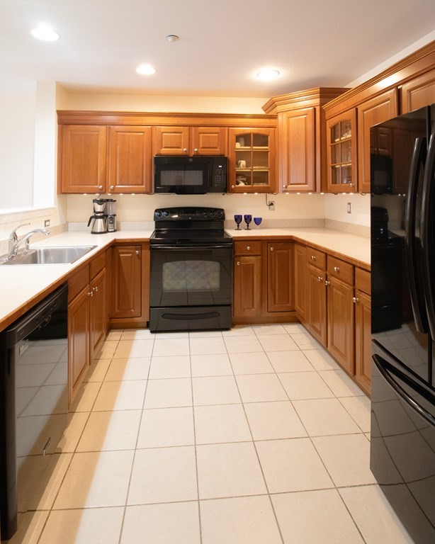 2305 Briarwood Vlg # 2305