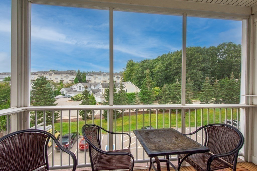 2305 Briarwood Vlg # 2305