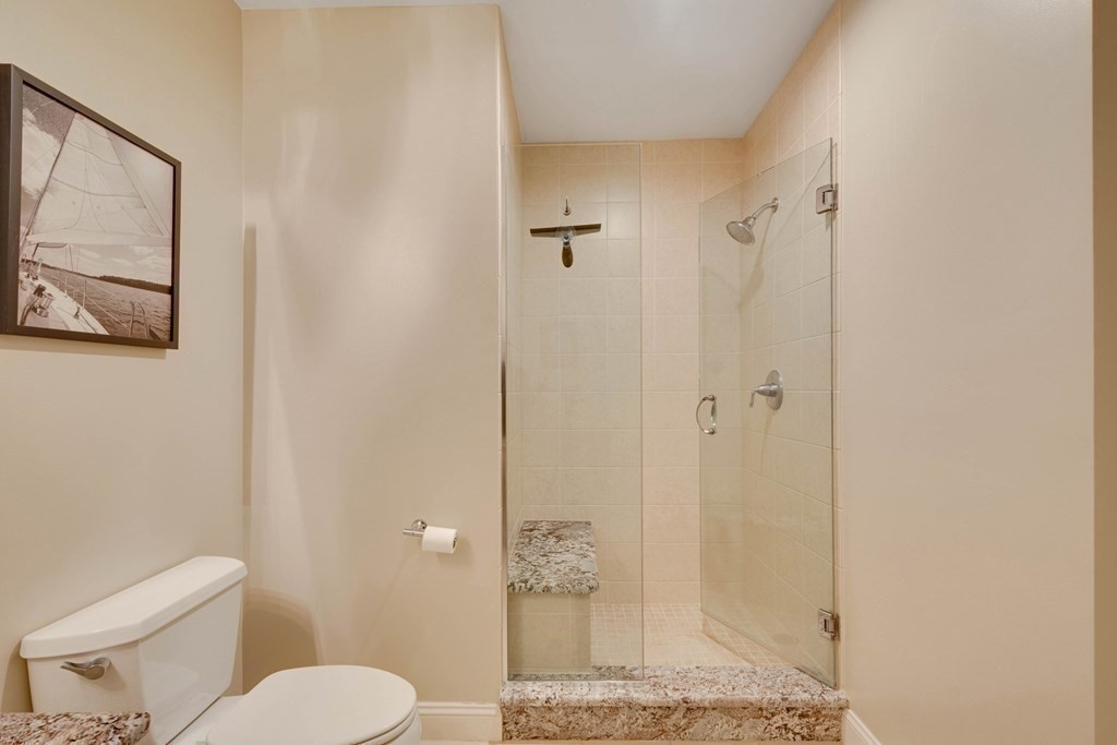 2308 Briarwood Vlg # 2308