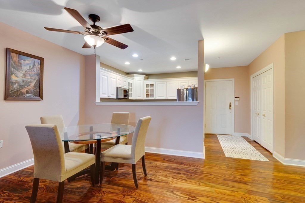 2308 Briarwood Vlg # 2308