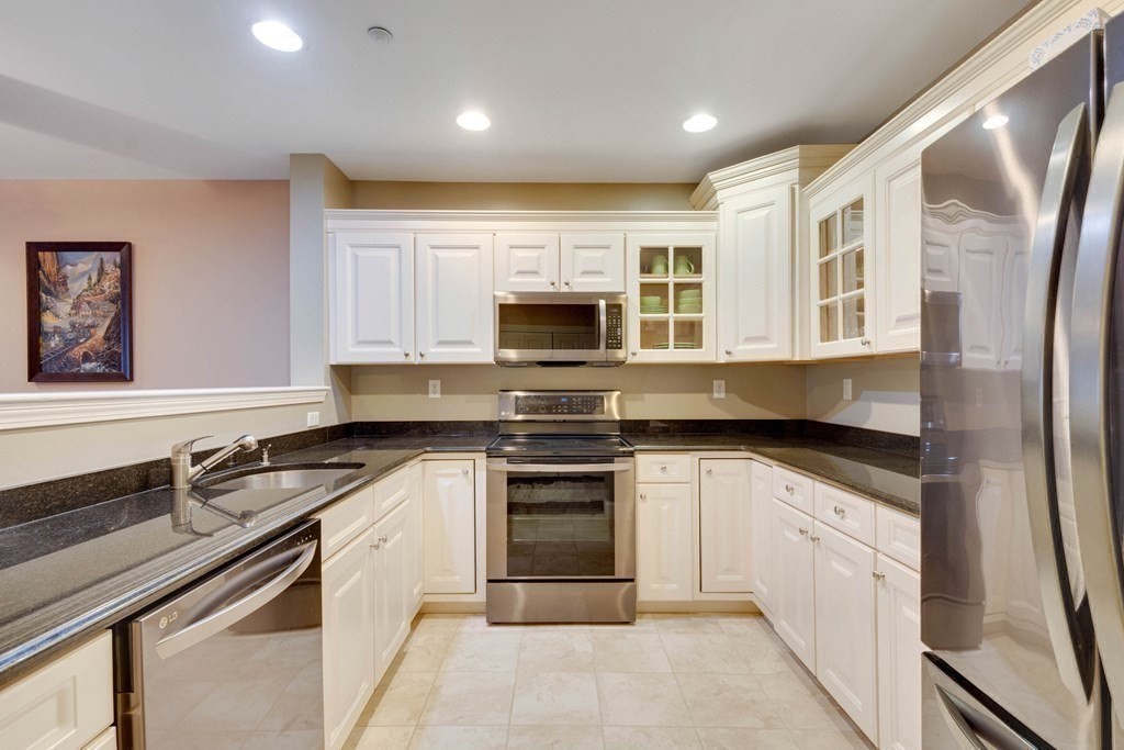 2308 Briarwood Vlg # 2308