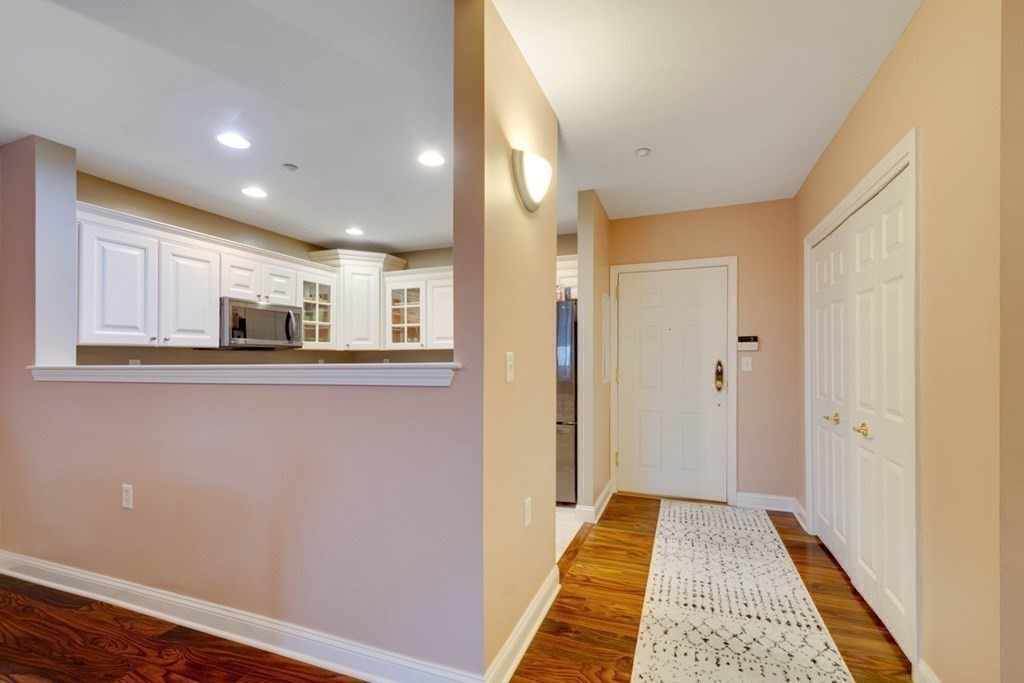 2308 Briarwood Vlg # 2308