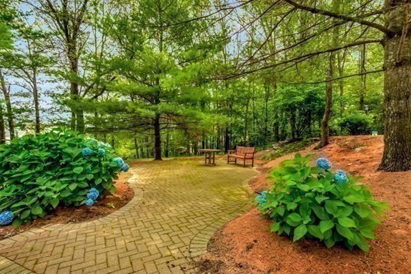 639 Devenwood Way # 639