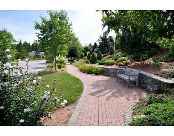 639 Devenwood Way # 639