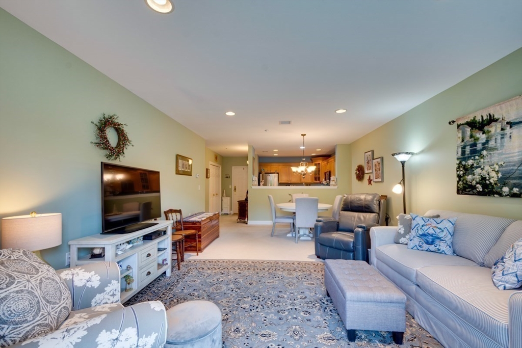 2107 Briarwood Vlg # 2107