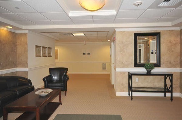 2107 Briarwood Vlg # 2107