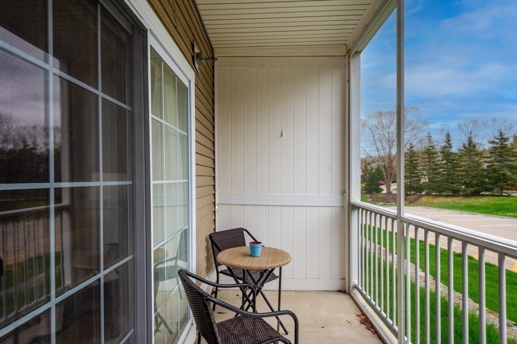 2107 Briarwood Vlg # 2107