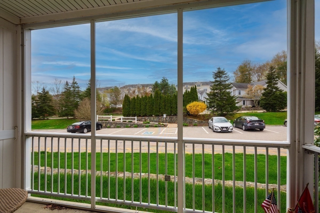 2107 Briarwood Vlg # 2107