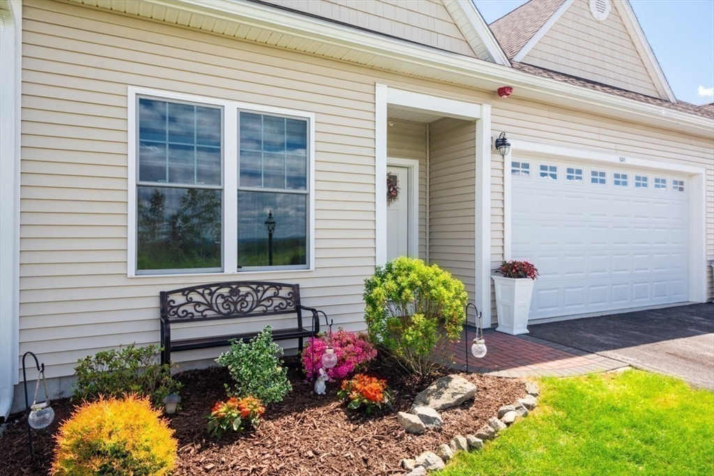 841 Ledgewood Way # 841