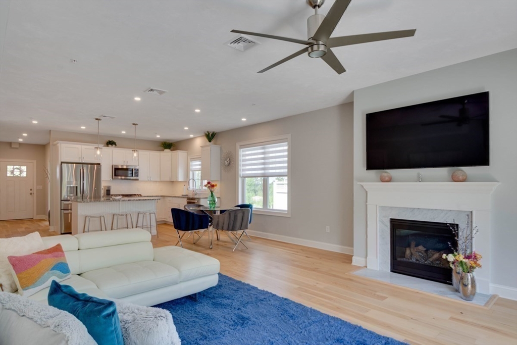 841 Ledgewood Way # 841