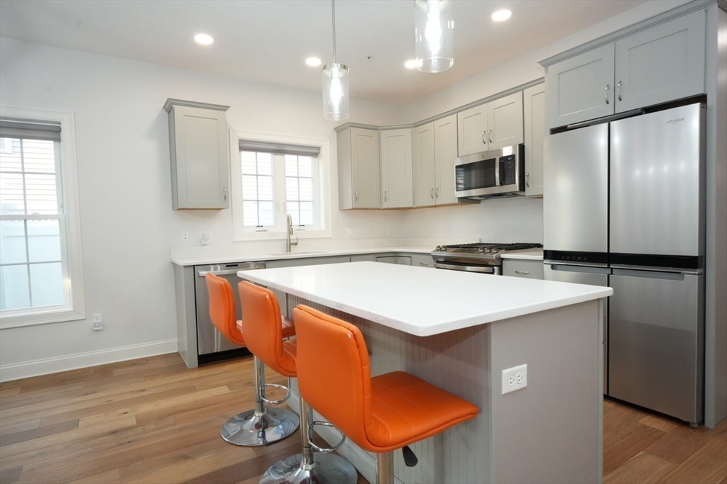 301 Sprucewood Ln # 301