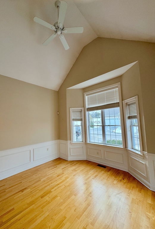 306 Sprucewood Ln # 306