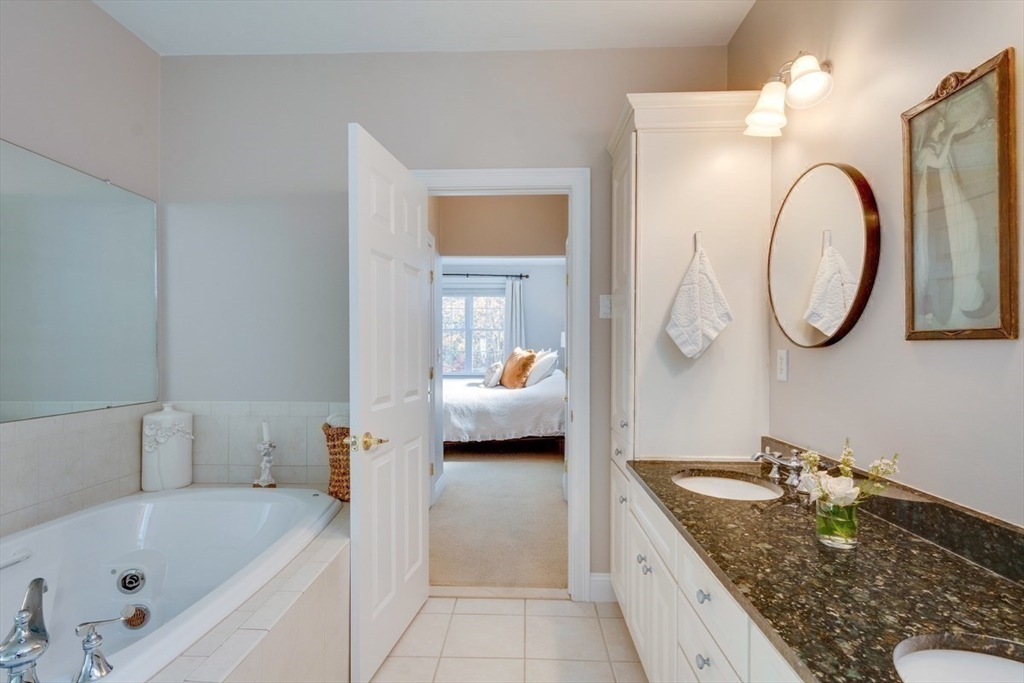 306 Sprucewood Ln # 306