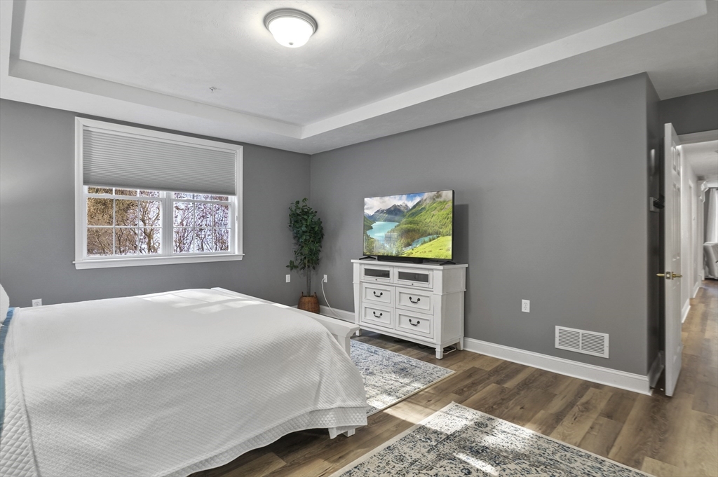 827 Ledgewood Way # 827