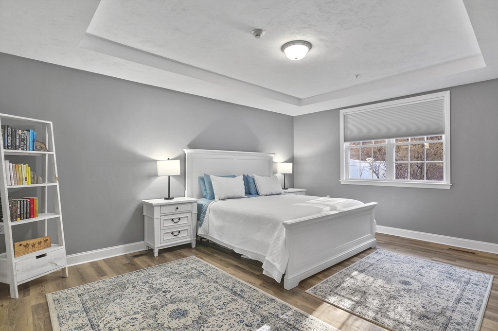 827 Ledgewood Way # 827