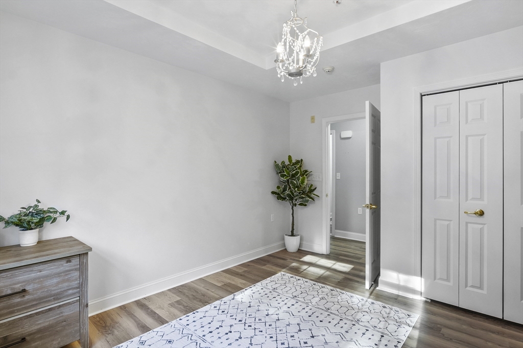 827 Ledgewood Way # 827