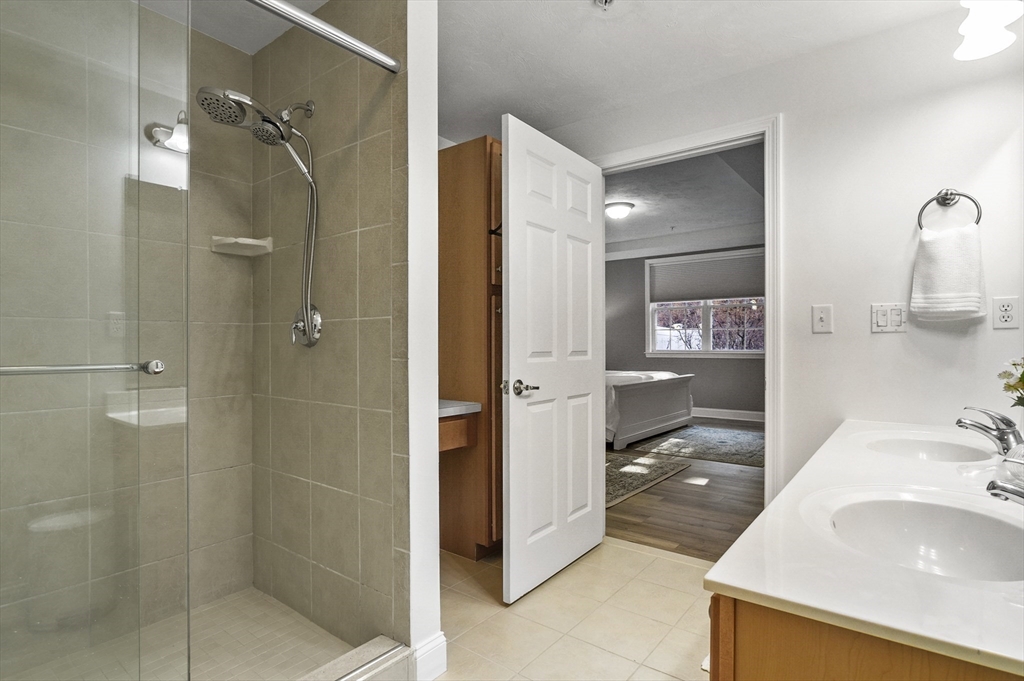 827 Ledgewood Way # 827