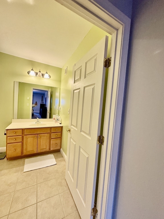 2209 Briarwood Vlg # 2209