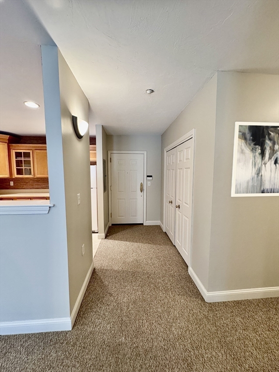 2105 Briarwood Vlg # 2105