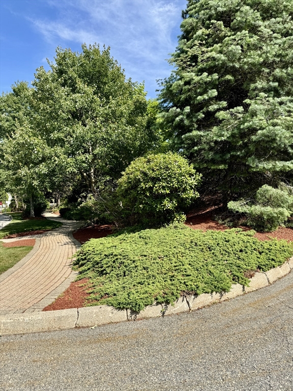 404 Fernwood Ln # 404