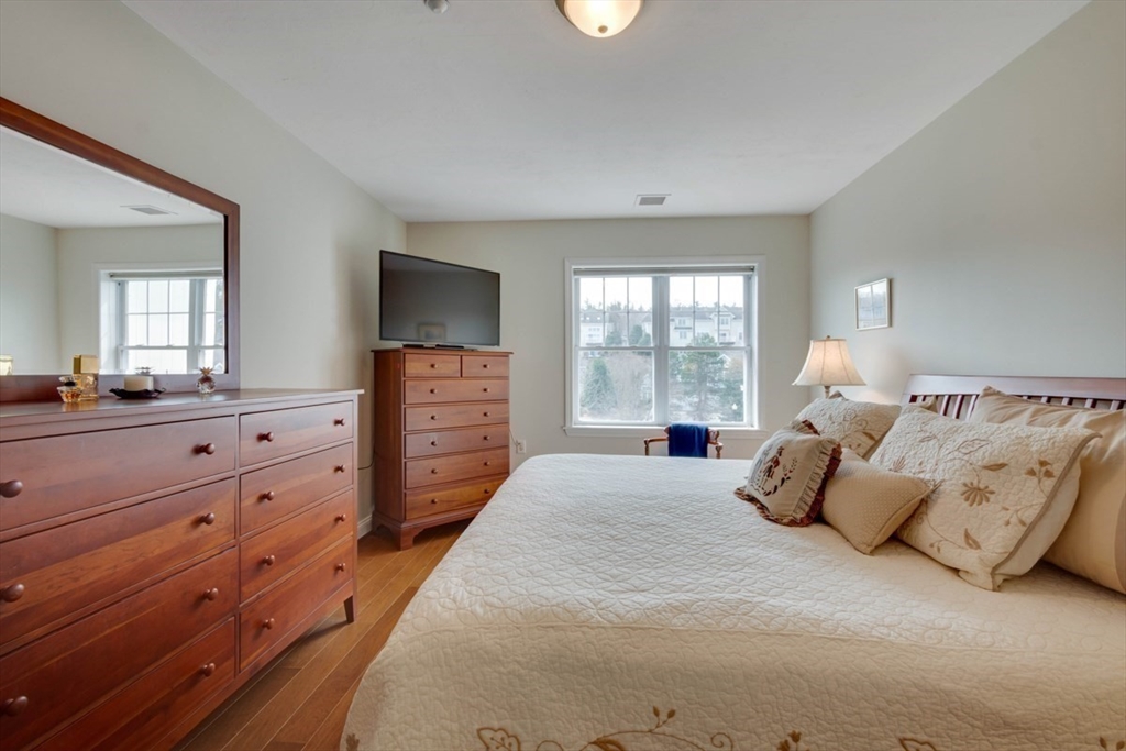 2311 Briarwood Vlg # 2311