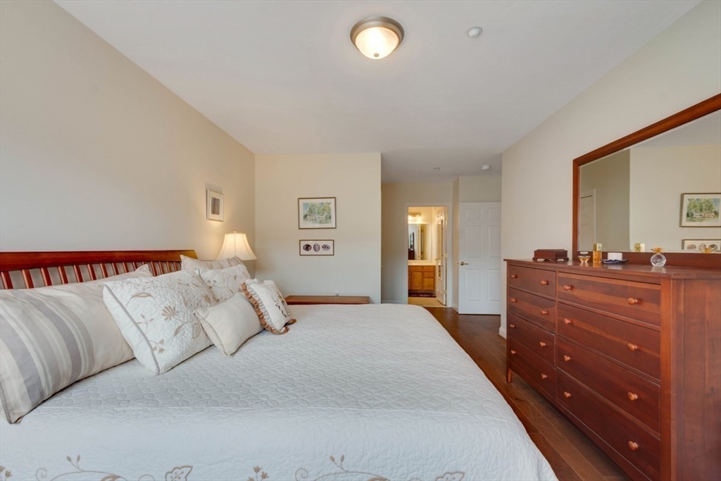 2311 Briarwood Vlg # 2311