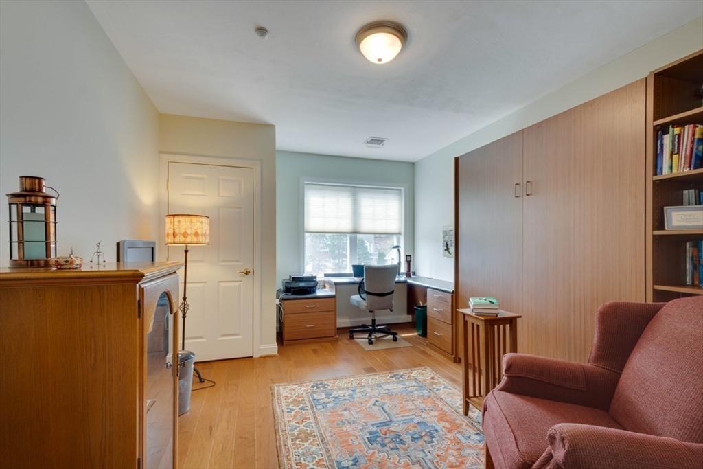 2311 Briarwood Vlg # 2311