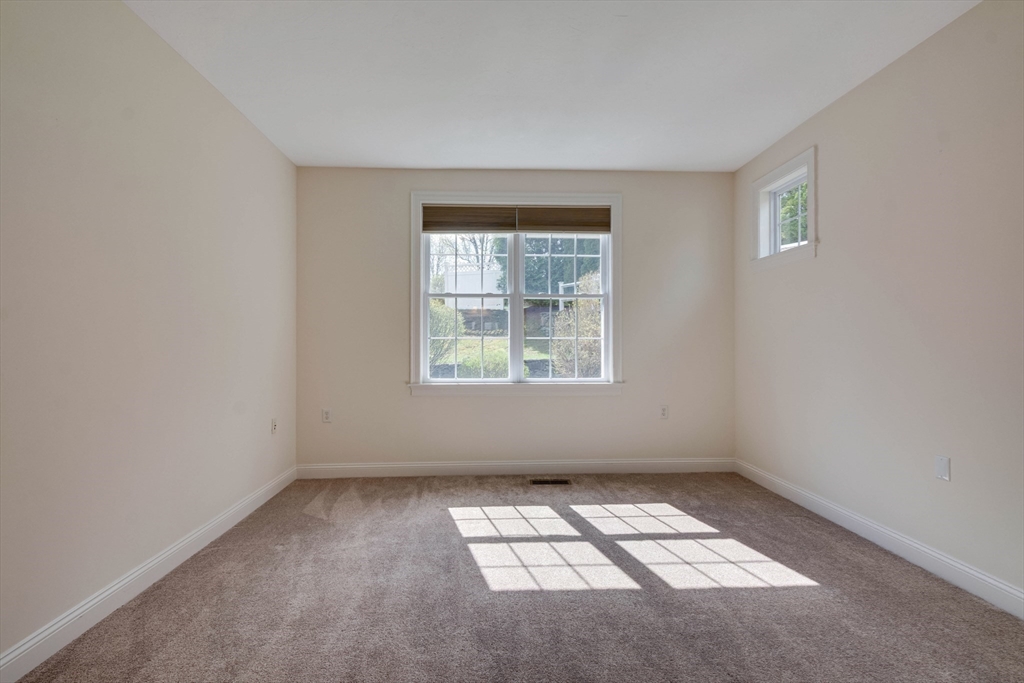 102 Candlewood Ln # 102