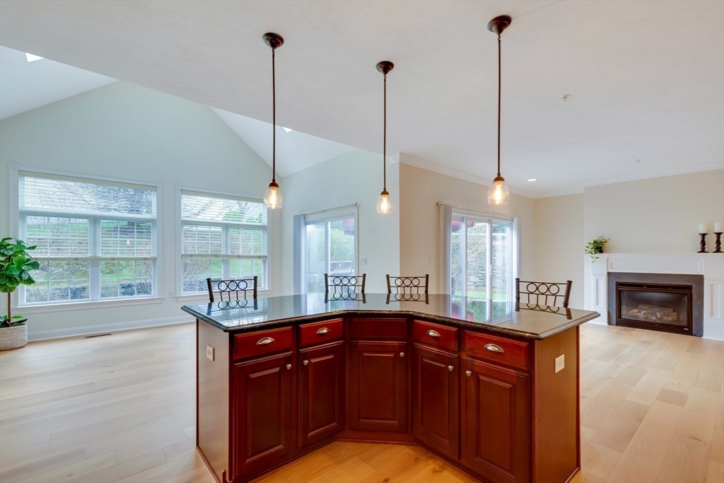 102 Candlewood Ln # 102