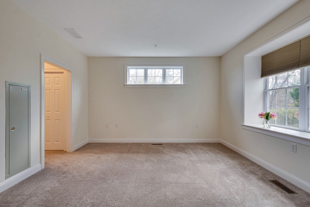 102 Candlewood Ln # 102