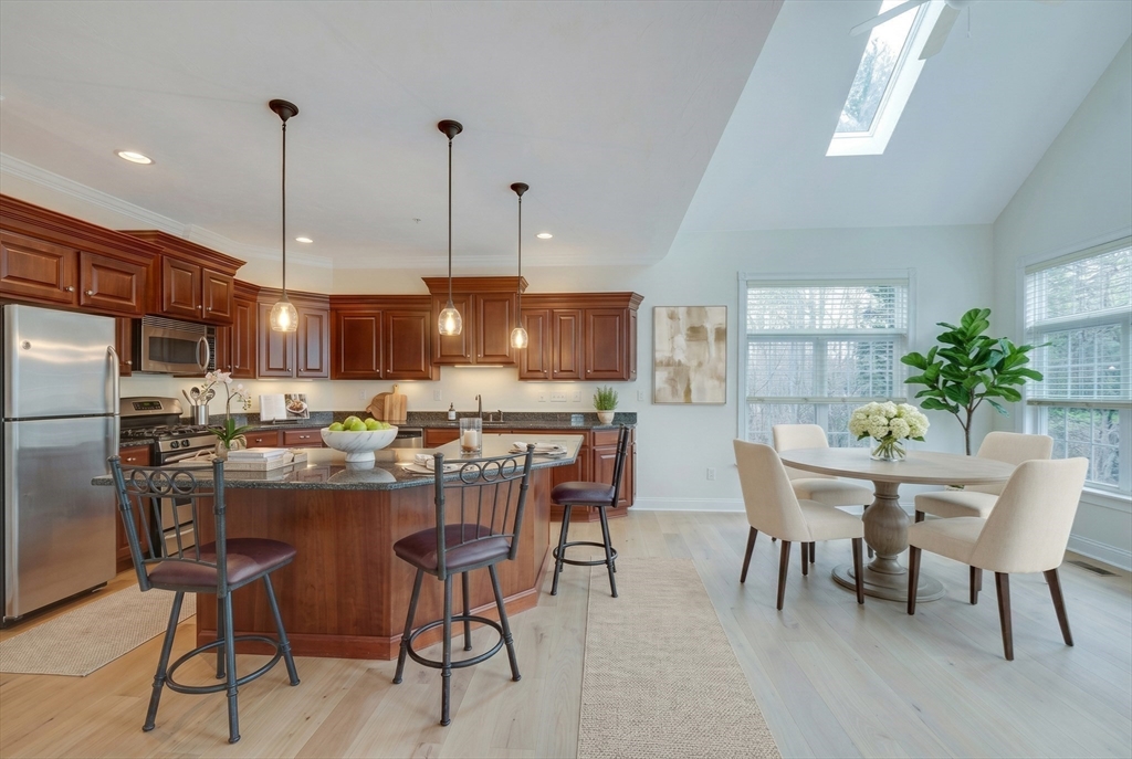 102 Candlewood Ln # 102