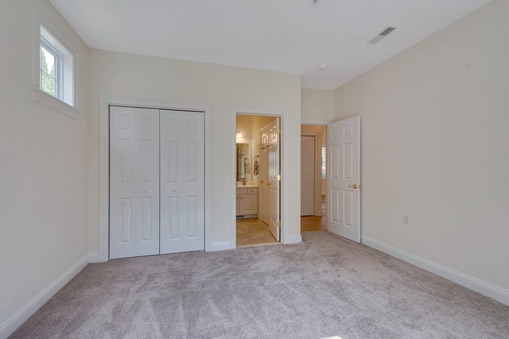 102 Candlewood Ln # 102