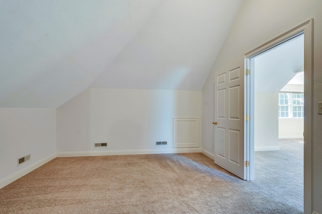 102 Candlewood Ln # 102