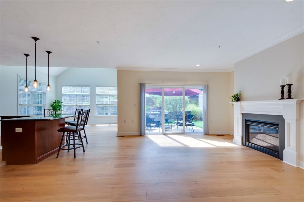 102 Candlewood Ln # 102