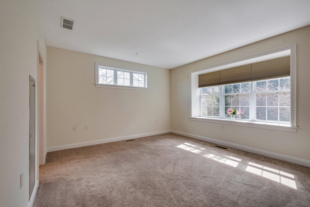 102 Candlewood Ln # 102