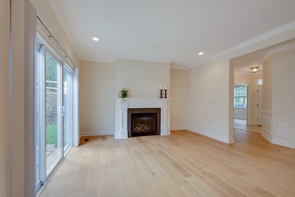 102 Candlewood Ln # 102