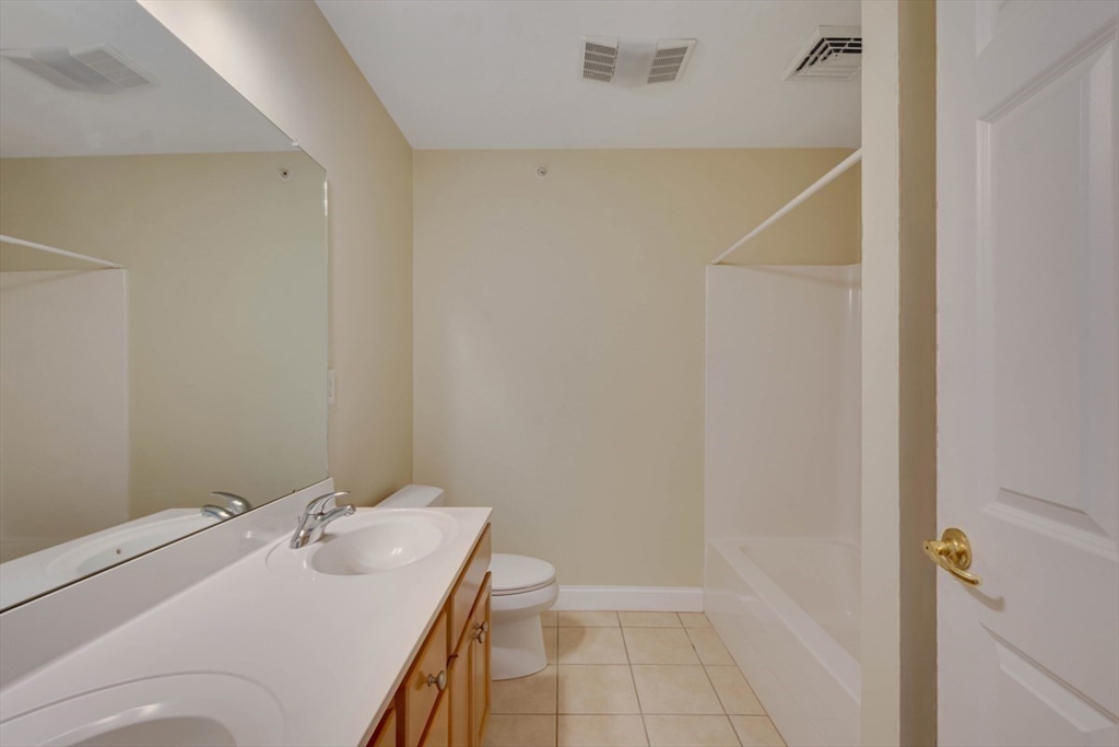 308 Sprucewood Ln # 308