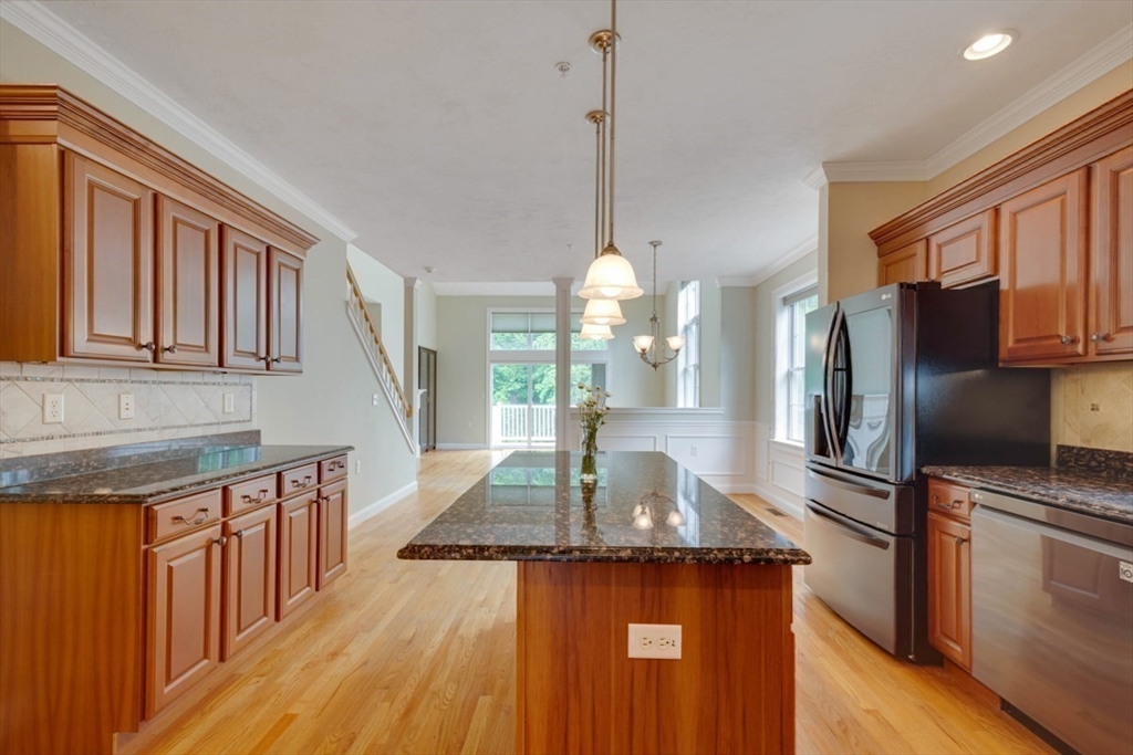 308 Sprucewood Ln # 308