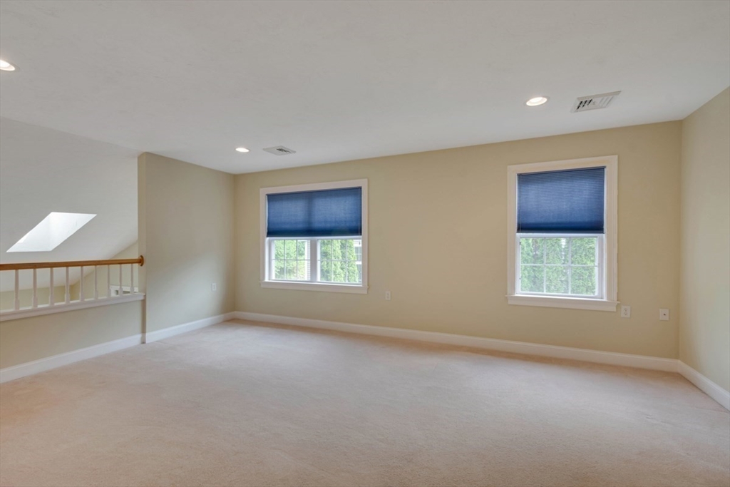 308 Sprucewood Ln # 308