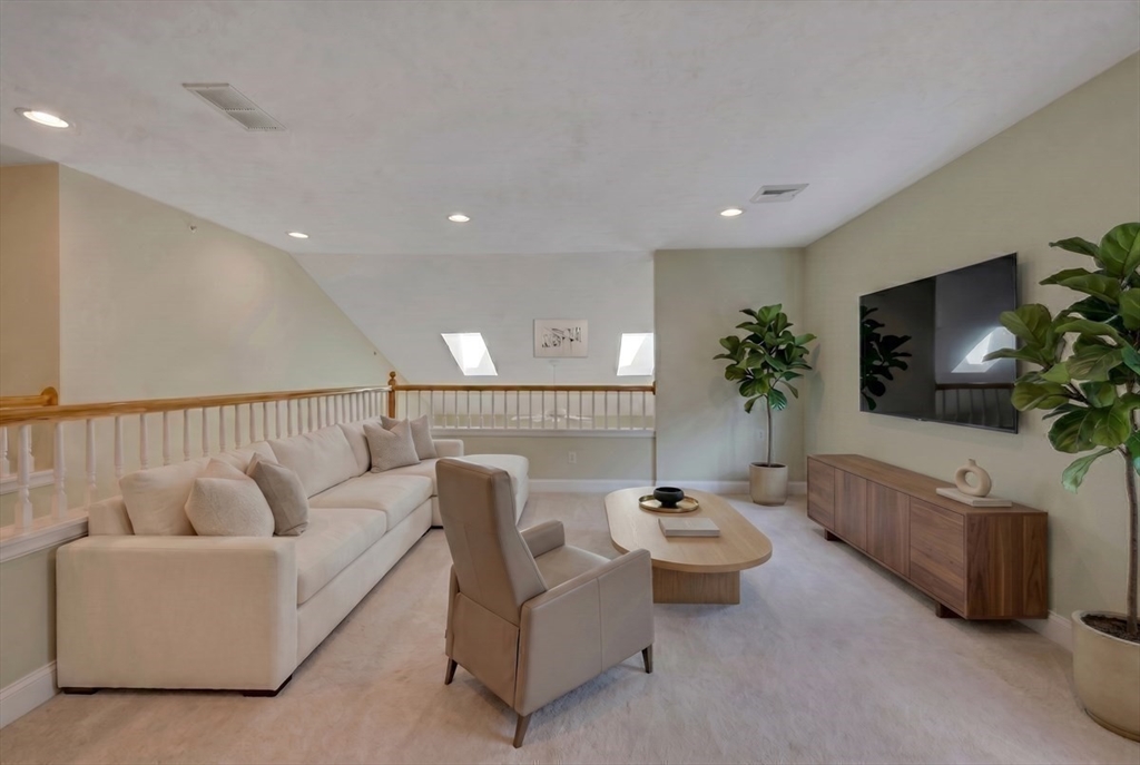 308 Sprucewood Ln # 308