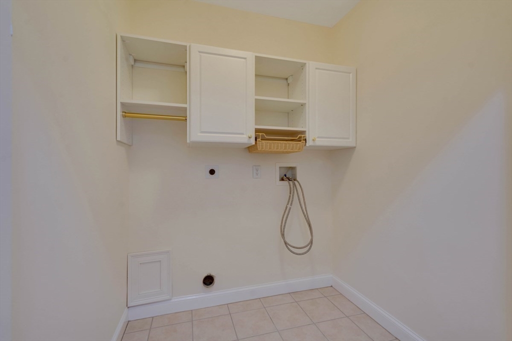 308 Sprucewood Ln # 308