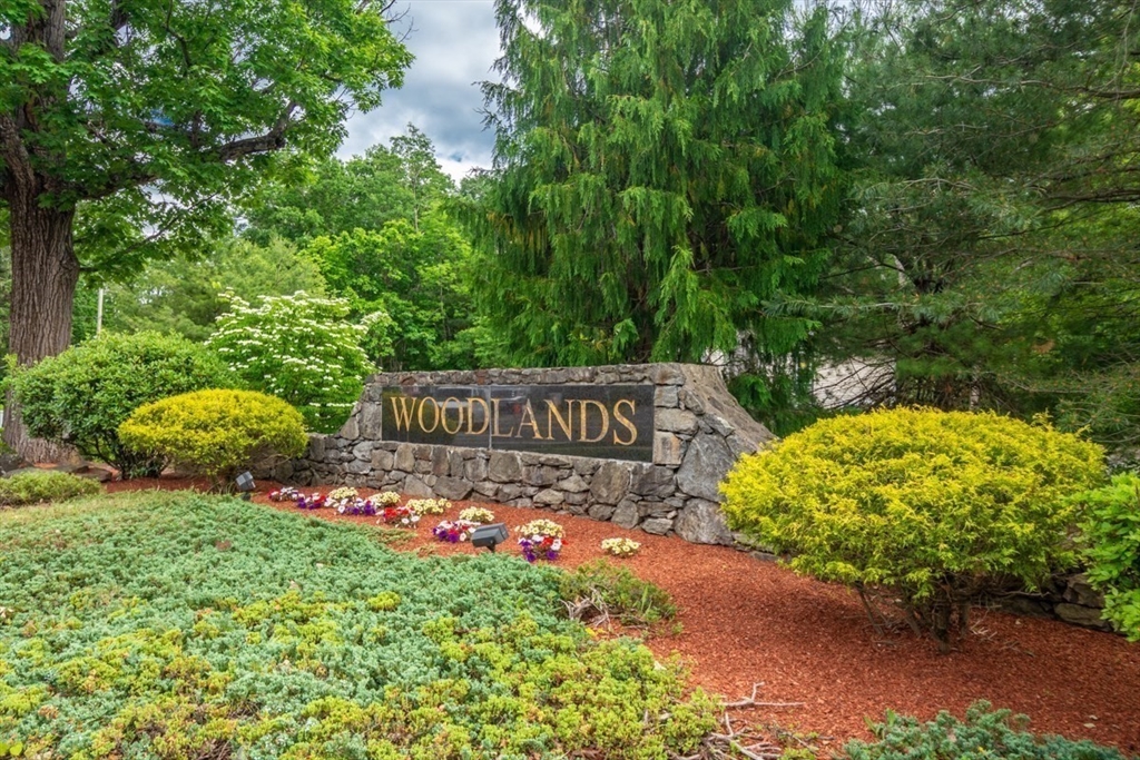 308 Sprucewood Ln # 308
