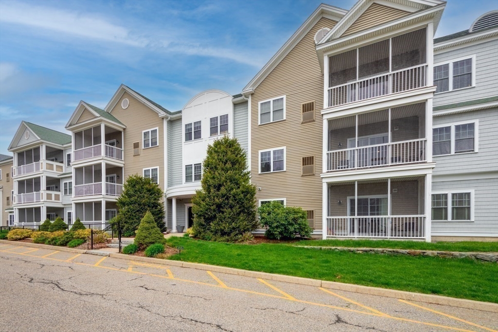 2303 Briarwood Vlg # 2303